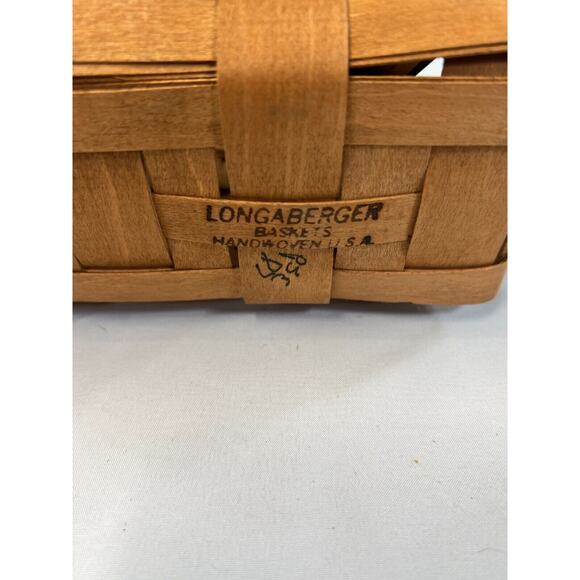 1987 Longaberger Candle Basket w/Blue & White Liner 9"L x 5"W x 5"H - Picture 4 of 4